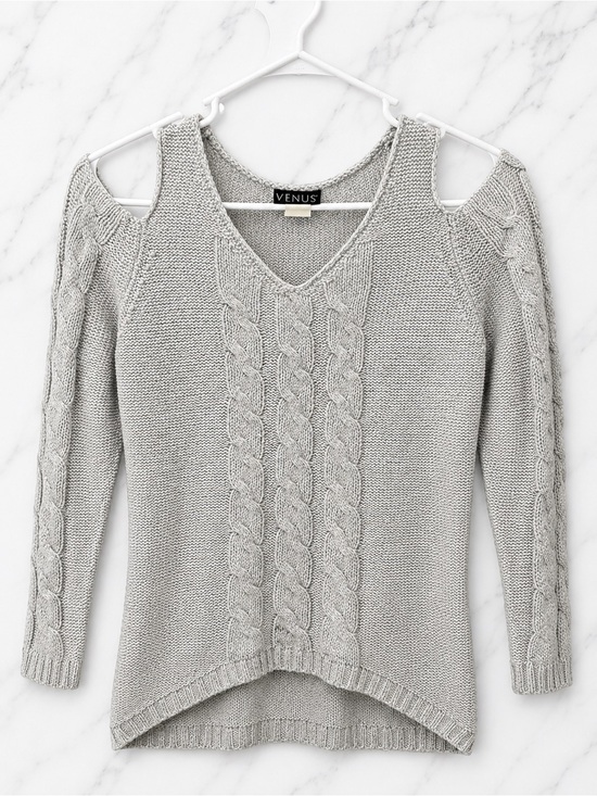 VENUS Sweaters - VENUS Grey Cable Knit V-Neck Cold Shoulder Cutout Sweater Pullover | Medium